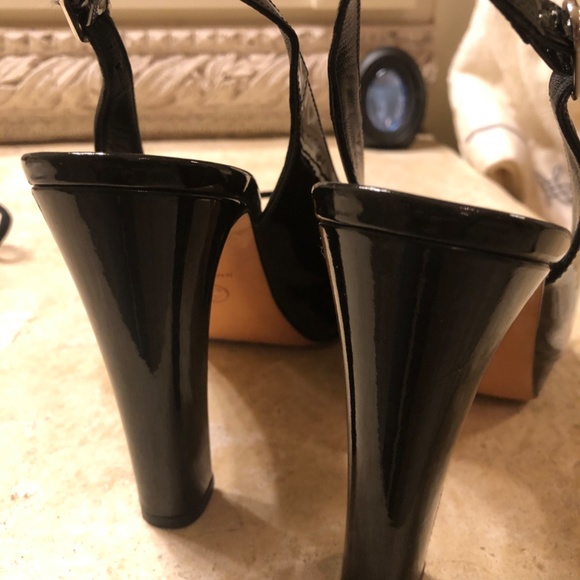 Authentic Chanel block platform heels - Picture 4 of 8